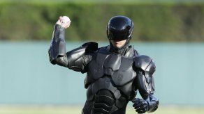 RoboCop abre juego entre Tigres y Azulejos