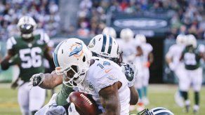 Dolphins corren a su coordinator ofensivo tras caer con Jets