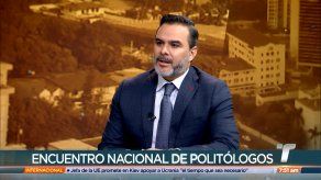 Explican sobre democracia en América Latina y encuentro de politólogos