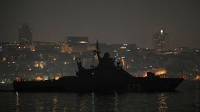 Dos barcos rusos Raptor fueron destruidos hoy al amanecer cerca de la isla de las Serpientes, informó el Ministerio de Defensa de Ucrania en un comunicado.