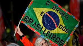 Miles de seguidores de Bolsonaro se manifiestan en Brasil tras sanciones de EE. UU.