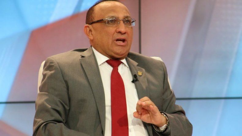 Nadie actúa sólo: Vásquez sobre Ferrufino y alquiler de helicópteros