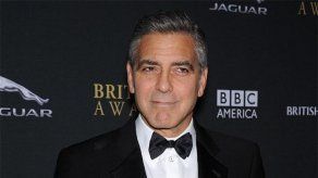 George Clooney conquistó a su prometida por correo electrónico