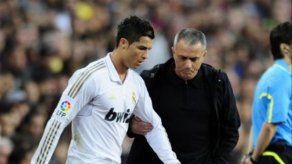 Mourinho: Cristiano perdió el control emocional en la final de la Eurocopa