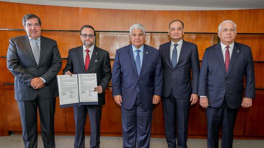 Presidente Mulino concreta acuerdo para el retorno de Chiquita Panamá