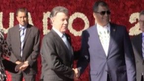Música y flores ecuatorianas dan bienvenida a presidentes de Celac
