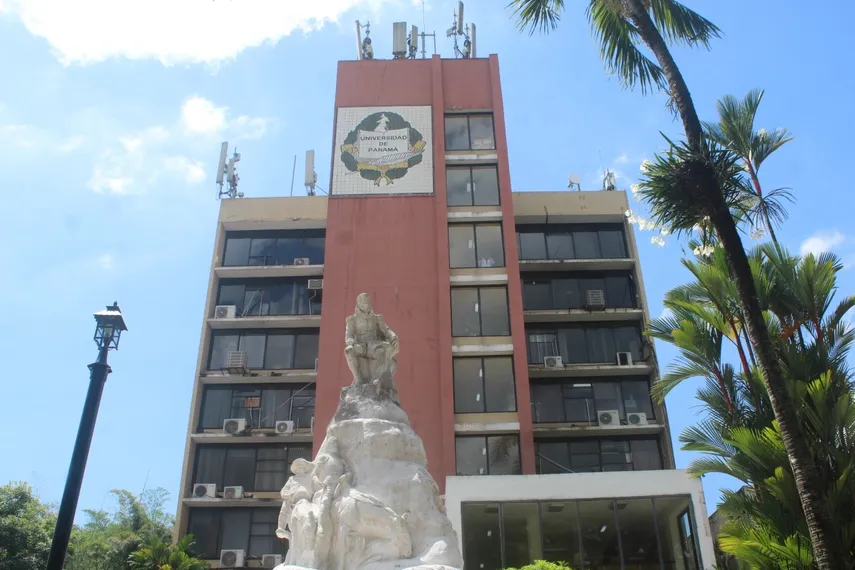 Casa de estudios Superiores, Universidad de Panamá