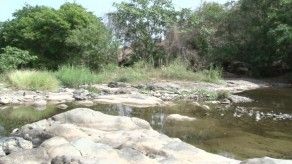 Discordia porque Río la Villa sea utilizado para punto de abastecimiento de cisternas