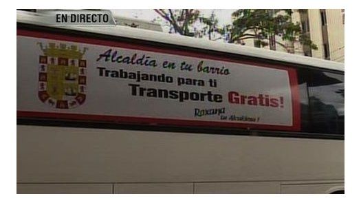 Critican afiche en nuevos buses de Alcaldía por supuesto proselitismo