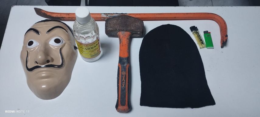 Artículos decomisados por las autoridades Artículos decomisados por las autoridades