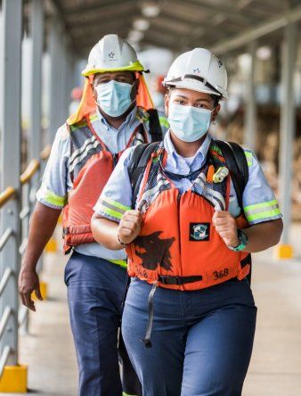 Canal de Panamá mantiene su tránsito protegiendo a su fuerza laboral