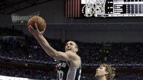 Ginóbili y Diaw emparejan serie de los Spurs