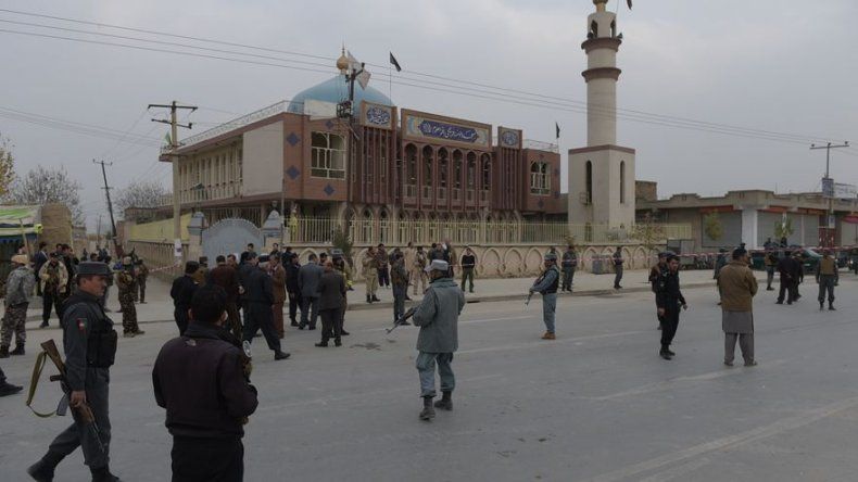 Al menos 27 muertos en un atentado suicida contra una mezquita chiita de Kabul
