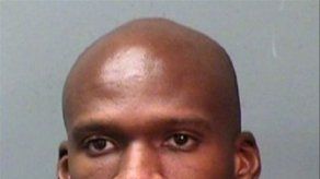 Marina ordena revisión de seguridad en todas sus bases tras tiroteo