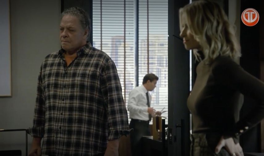 AMOR SIN IGUAL | Oxente va a la oficina de Leandro