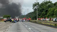 Diferentes agrupaciones mantienen los cierres de vías en distintos puntos. Diferentes agrupaciones mantienen los cierres de vías en distintos puntos.