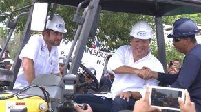 Ministro Etchelecu se pondrá a disposición del Ministerio Público