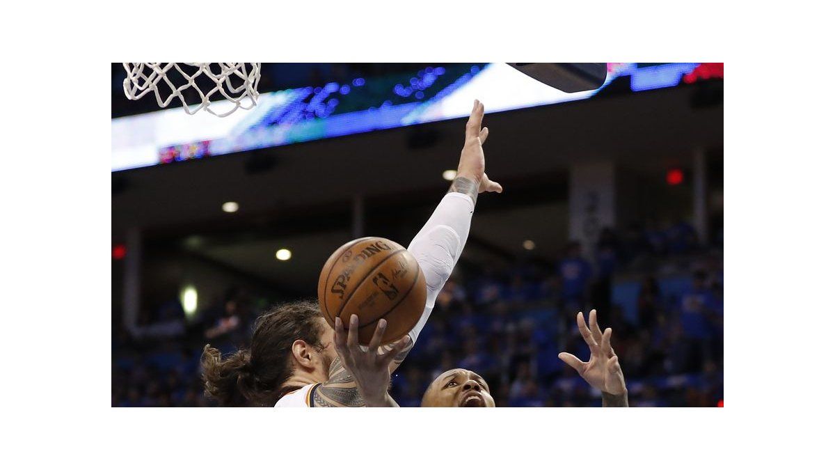 Lillard inspira a Portland, que lidera su serie con Thunder