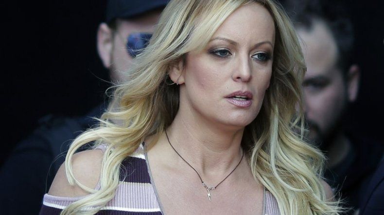 Michael Avenatti acusado de desfalcar a Stormy Daniels