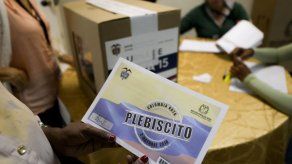 Venezuela atribuye a propaganda de guerra rechazo a pacto de paz en Colombia