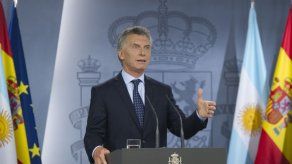Macri aconseja sobre Donald Trump: Démosle tiempo