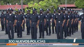 Juramentan a más de 300 unidades policiales