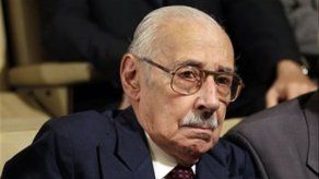 Ex dictador argentino Videla condenado a 50 años por robo de bebé