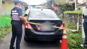 Los sospechosos del hurto abandonaron el vehículo en Calle 17, Río Abajo. Los sospechosos del hurto abandonaron el vehículo en Calle 17, Río Abajo.