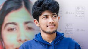 Adolescente bangladesí recibe premio internacional por su lucha contra acoso en internet