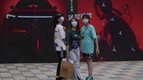 La demanda por vehículos en China ya estaba bajando debido a inquietudes sobre un letargo en el crecimiento económico.