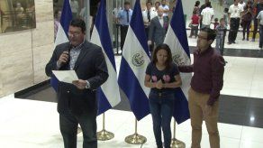 Viuda de salvadoreño que murió con su hija en el río Bravo regresa a su país