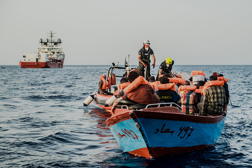 Barco ambulancia rescata a 86 migrantes en el Mediterráneo