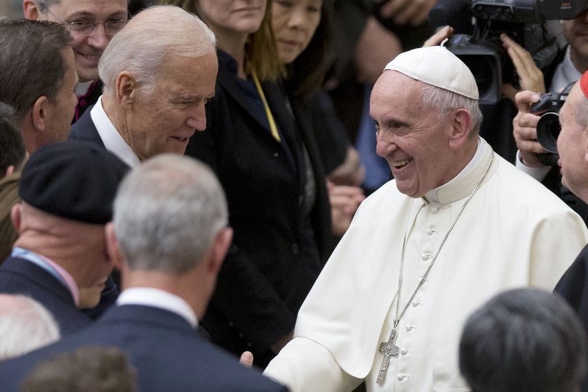 El Vaticano dijo que proveerá a la prensa acreditada el video editado del encuentro una vez concluya la visita del presidente Biden.