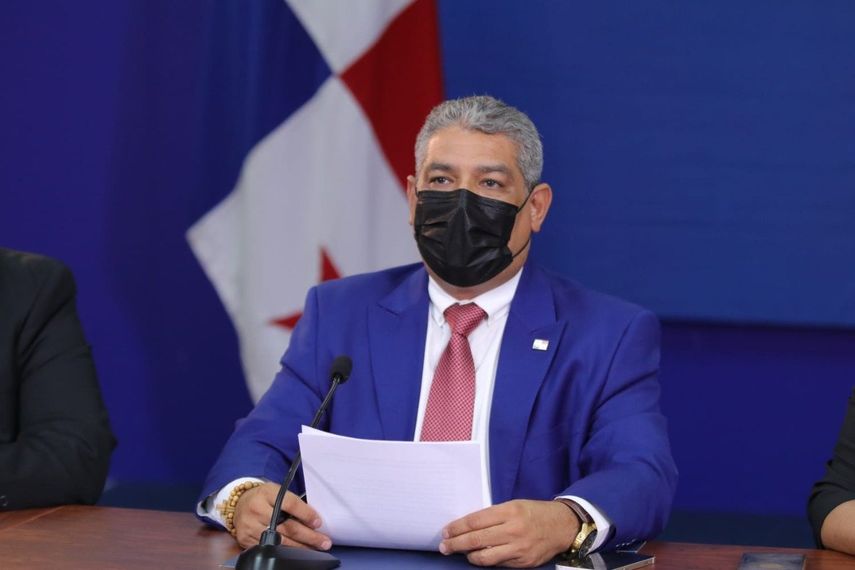 En un comunicado de prensa emitido este martes el Minsa confirmó la separación del cargo del ministro Sucre mientras se sometería a un tratamiento médico.