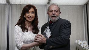 Presidente Lula da Silva podrá visitar a Cristina Kirchner en su prisión domiciliaria