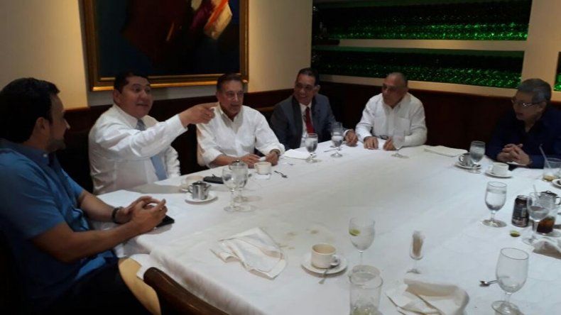 Laurentino Cortizo sostiene almuerzo político con copartidarios