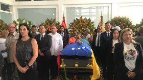 Despiden en mayor favela de Venezuela a dirigente opositor asesinado