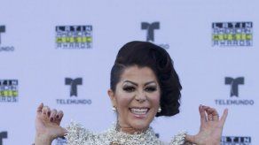 Designan a Alejandra Guzmán embajadora por la paz en el mundo