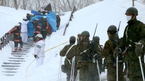 Ocho estudiantes mueren en una avalancha en Japón