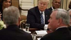 Trump a favor de privatizar control de tráfico aéreo