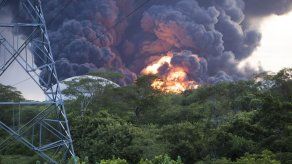 Anuncian plan para sofocar incendio en tanques petroleros en Nicaragua