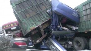 Colisión múltiple deja 17 muertos y 37 heridos en autopista de China