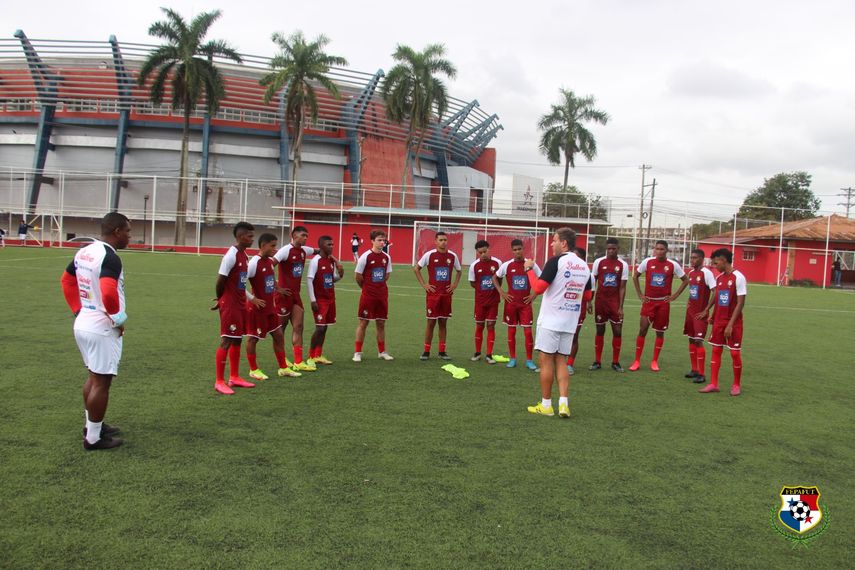 Ángel Sánchez realiza llamado para selección sub-20 de Panamá