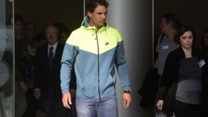 Rafael Nadal sale de hospital tras operación