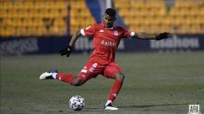 Legionarios: Fidel Escobar vuelve a jugar después de su lesión