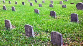 Hombre tiene sexo con cadáver en funeraria en EEUU