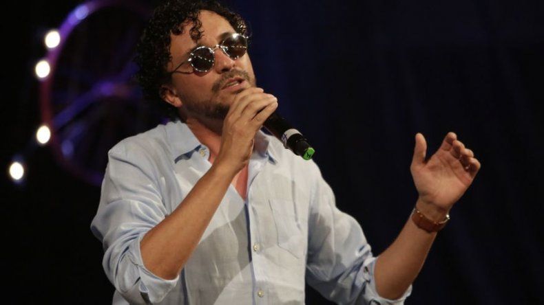 Cepeda deleita al Hay Festival con su música y sus relaciones con literatura