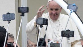 Hasta 10.000 policías velarán por seguridad durante visita del papa a Kenia Hasta 10.000 policías velarán por seguridad durante visita del papa a Kenia