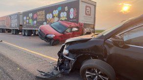 Choque múltiple deja 8 muertos