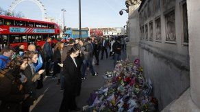 Arrestan a 10 y allanan 21 lugares tras atentado en Londres